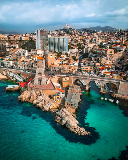 Marseille Monument Aux Morts Des Orients Canvas