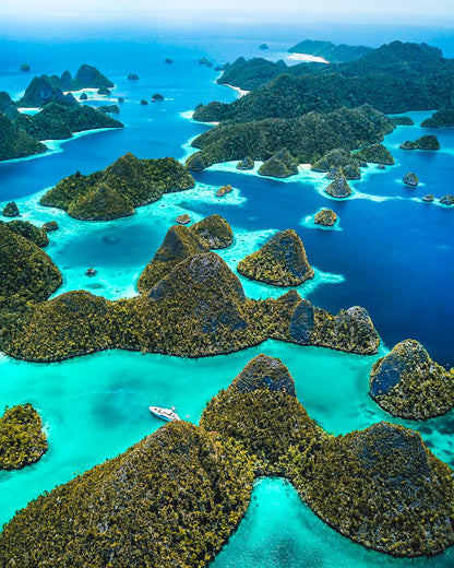 Raja Ampat, Indonesia II Poster