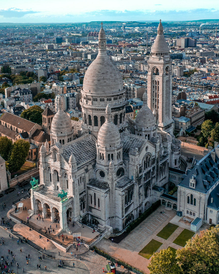 París La Basílica del Sagrado Corazón de París Póster